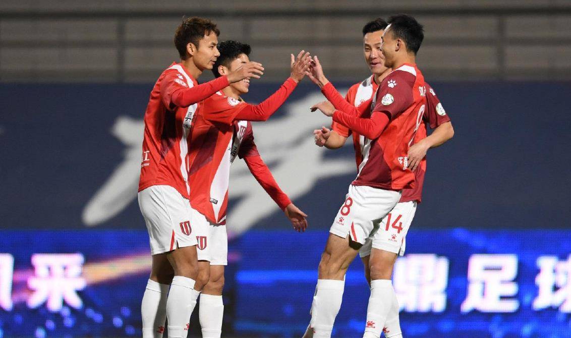 成都蓉城官宣跟国足中场核心签约！入队时间已敲定，法甲名帅力荐