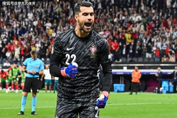 一日英超动向：曼联真的要买新门将了，瓜迪奥拉开抢米兰主力