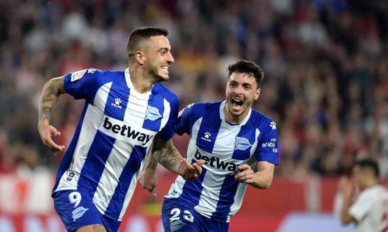 西甲保级与欧战之战：赫罗纳主场力拼，比利亚雷亚尔客场争胜